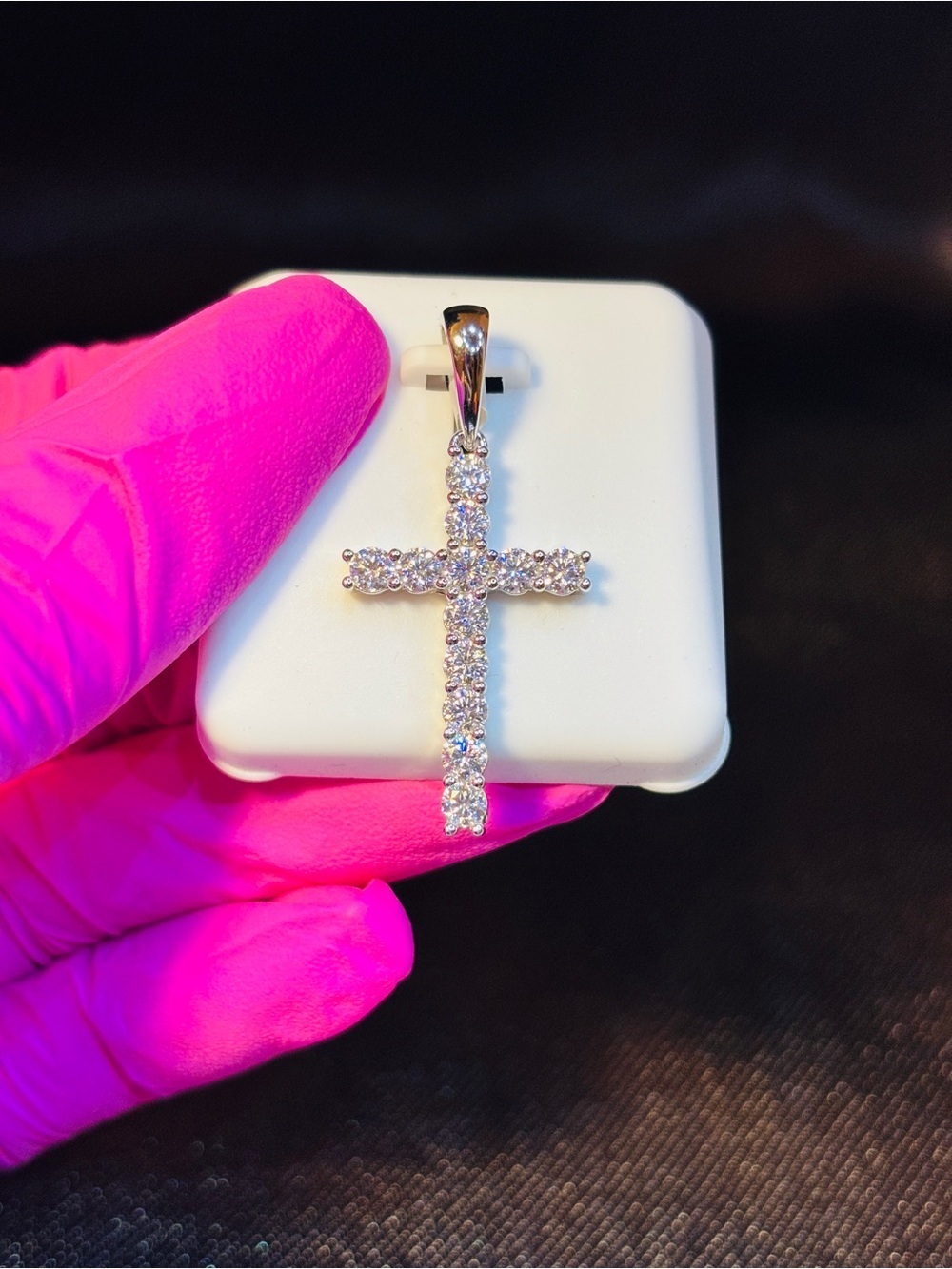 .925 Sterling Silver 1ct. VVS Moissanite Cross Pendant - Picture 5 of 9
